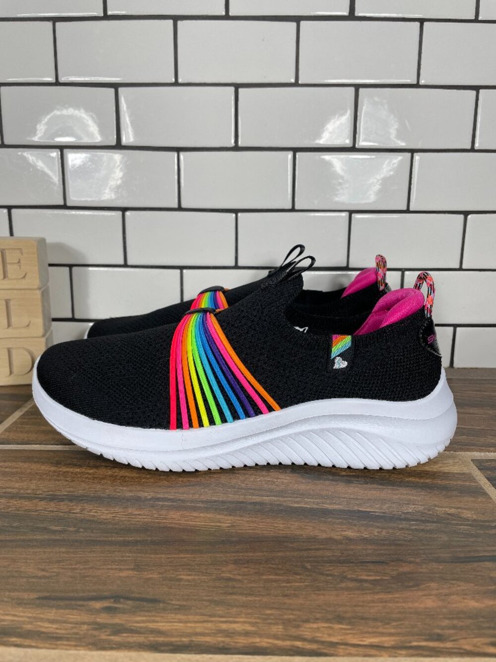 Skechers Ultra Flex 3.0 Rainbow Speed Shoes Youth Girls Sz 5 Black Multi Sneaker